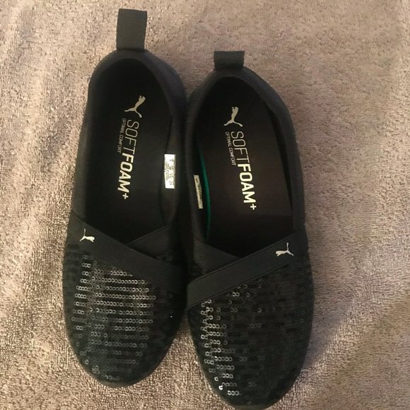 Size 5 glitter puma slip on - Picture 2 of 4